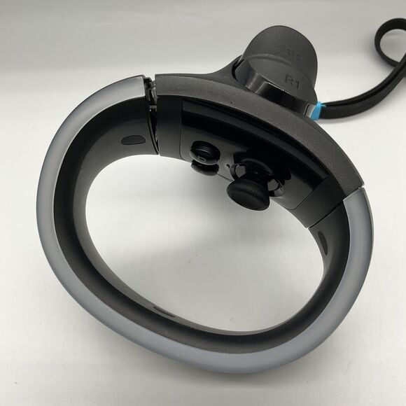 Genuine HTC VIVE Cosmos Right Controller Only For Parts Read - Picture 4 of 9